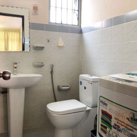 Bathroom - Apartment for sale at Pioneer Court - Colombo 3