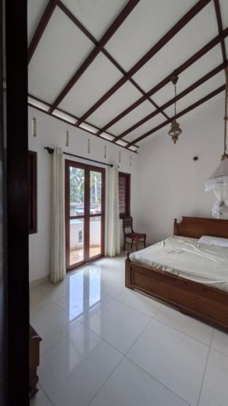 Bedroom - Luxury 4 Bedroom House for Sale at Gothatuwa New Town, Colombo | LKR 48.5 Million (Negotiable) (EM049AC)