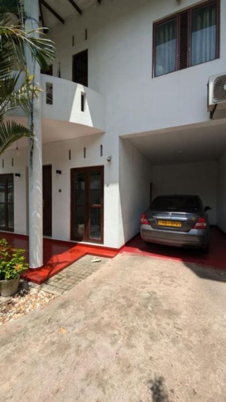 Exterior - Luxury 4 Bedroom House for Sale at Gothatuwa New Town, Colombo | LKR 48.5 Million (Negotiable) (EM049AC)
