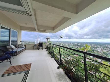 Living Room - Clear point attractive price higher floor furnished apartment at Rajajgiriya sale 