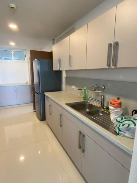 Kitchen - Clear point attractive price higher floor furnished apartment at Rajajgiriya sale 