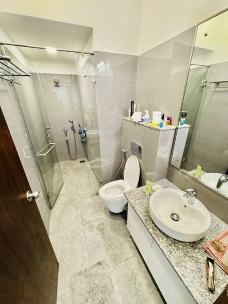 Bathroom - 2 Bedroom Apartment for Rent at Rajagiriya