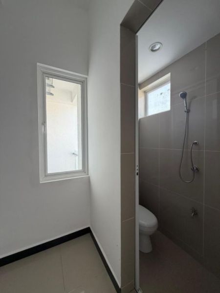 Bathroom - 🏡brand-new Apartment At Orient Residencies For Sale In Nugegoda - Pda82