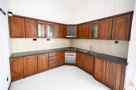 Kitchen - 2BR Apartment for sale in Colombo 3 