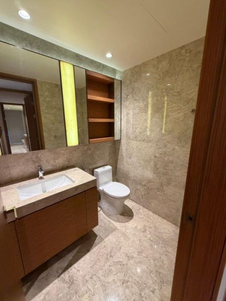 Bathroom - Luxury 3BR Apartment for Rent at OGF Residencies, Direct Sea view  – Colombo 02
