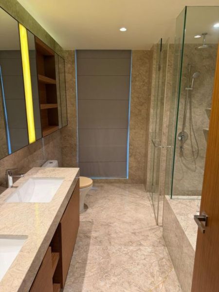 Bathroom - Luxury 3BR Apartment for Rent at OGF Residencies, Direct Sea view  – Colombo 02
