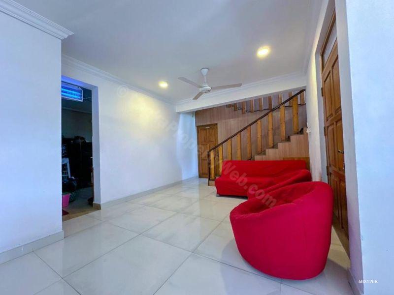 House for sale in Colombo 6
