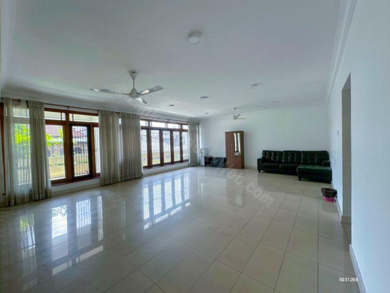 House for sale in Colombo 6