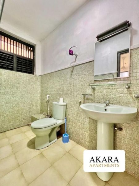 Bathroom - 12.96 Perches House for Sale - HL50575