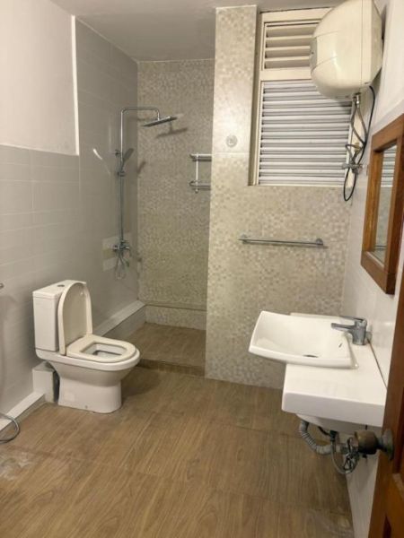 Bathroom - 7.55 Perches - Furnished House for Sale - HL52932
