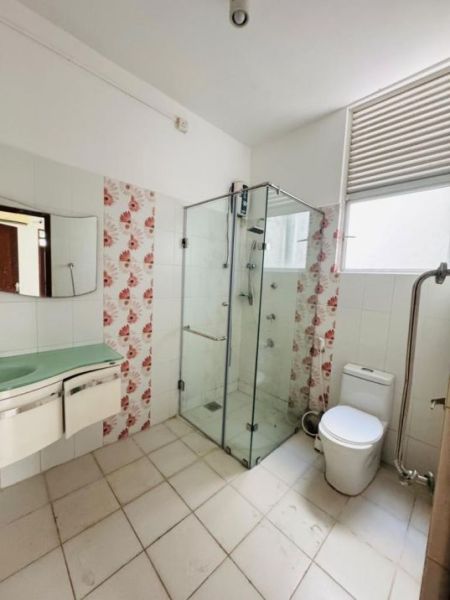 Bathroom - For Lease Modern 04 BR Spacious 2 Storied House In A Highly Residential Area In Suriyamal Mawatha, Delkanda | LH03708