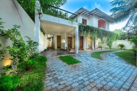Exterior - Luxury 4 Bedrooms House for Sale in Thalangama - PDH81