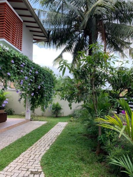Exterior - Luxury 4 Bedrooms House for Sale in Thalangama - PDH81