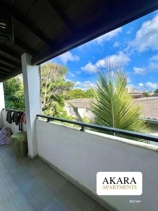 Exterior - House for rent in Colombo 3