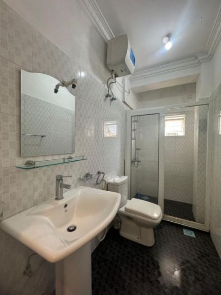 Bathroom - Colombo 05 3BHK Fully Furnished Apartment for Short-Term Rental. (Property Code: CSMP202)