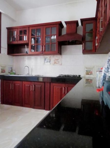 Kitchen - Spacious 4-Bedroom Luxury Apartment in the Heart of Wellawatte — Colombo 06 