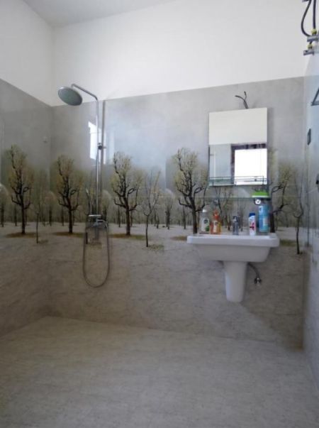 Bathroom - Spacious 4-Bedroom Luxury Apartment in the Heart of Wellawatte — Colombo 06 