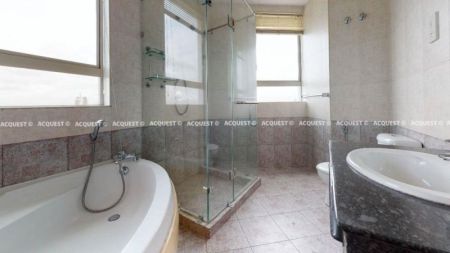 Bathroom - Apartment for Sale - Iceland Residencies - Colombo 03 | LKR 115,000,000