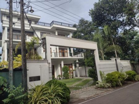 Exterior - 12 Bedrooms House for Sale in Thalawathugoda - PDH90