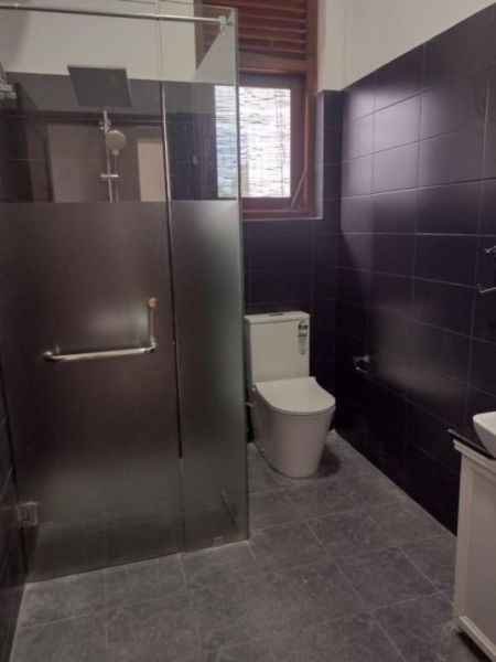 Bathroom - 12 Bedrooms House for Sale in Thalawathugoda - PDH90