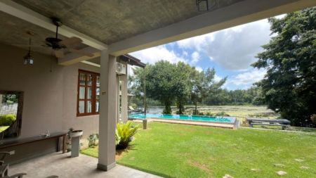 Exterior - Luxury Lakefront Villa for Sale/Exchange in Bandaragama (HSG104)