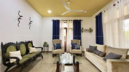Living Room - House for sale in Thalawathugoda 