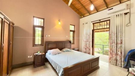 Bedroom - House for sale in Thalawathugoda 