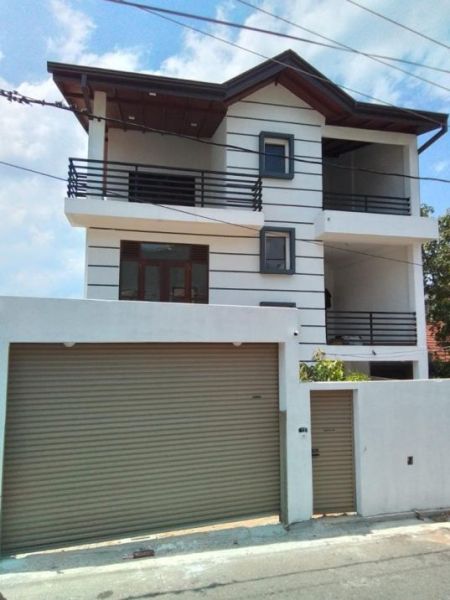 Exterior - 4 Bedroom Brand New House for Sale - Nugegoda, Dewala Road | LKR 77 Million (EM944)