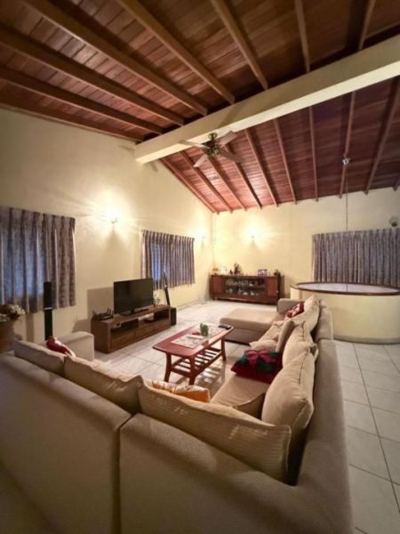 Living Room - 5 Bedroom Luxury House for Sale - Moratuwa, Katubedda, Station Road | LKR 70 Million (EM948)