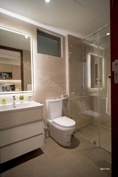 Bathroom - Apartment for rent in Colombo 2