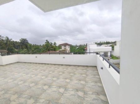 Exterior - Newly Build Luxury 3 Story House For Sale In Kottawa 