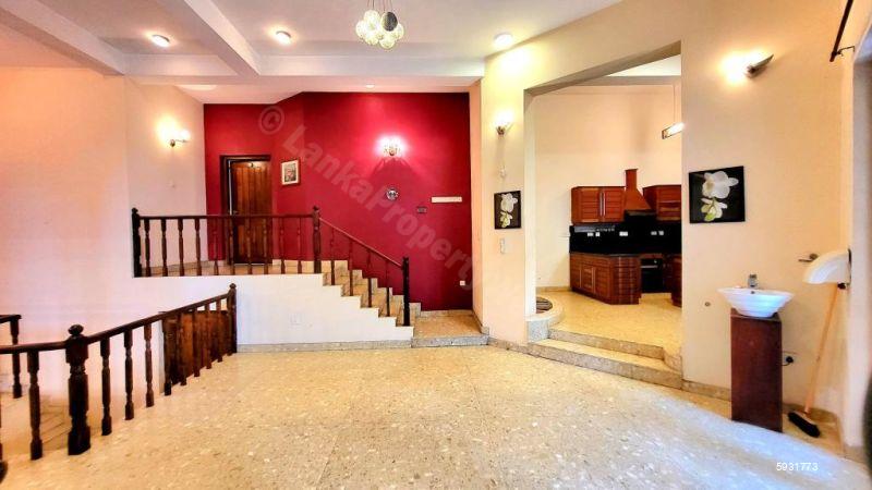 House for sale in Nugegoda