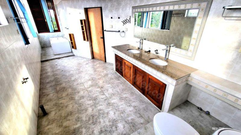 House for sale in Nugegoda
