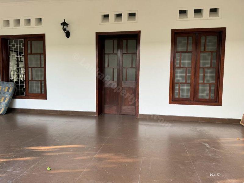 House for sale in Nugegoda