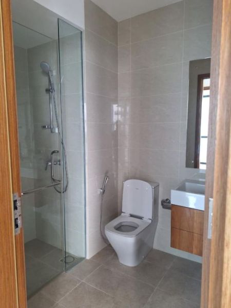 Bathroom - Capital Twin Peaks 2 BR Apartment for Rent Colombo 02- PDA432