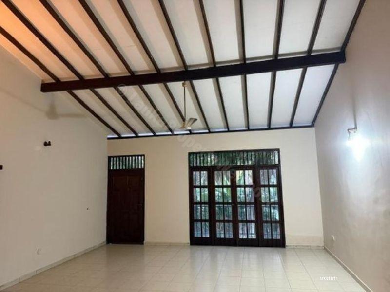 House for rent in Rathmalana