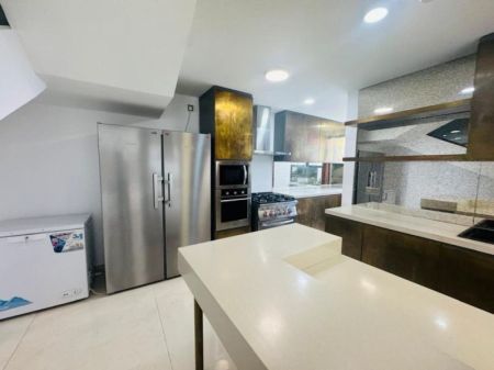 Kitchen - Apartment for Sale in Colombo 05