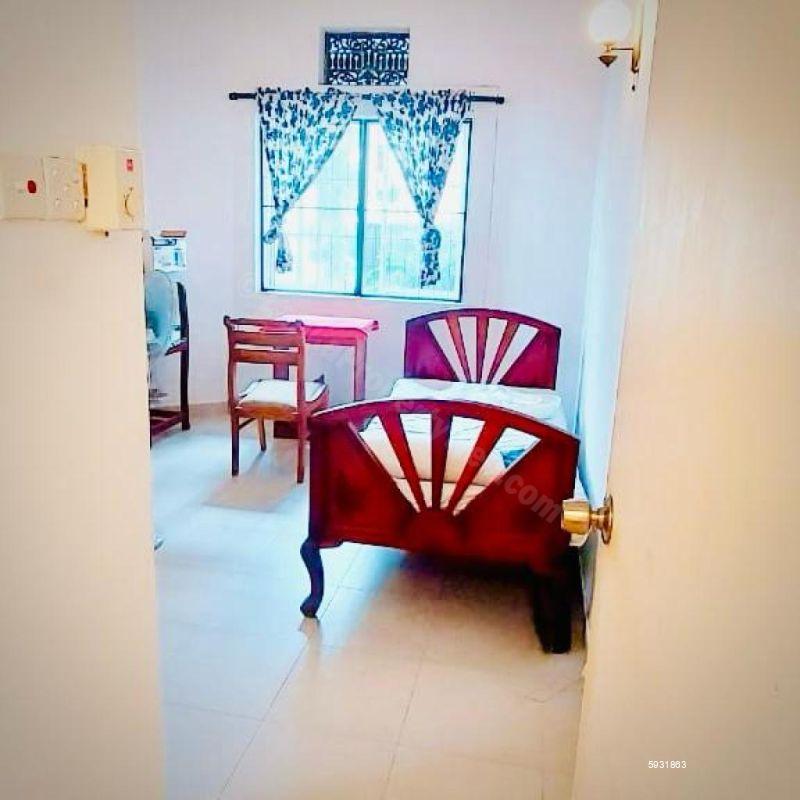 House for sale in Thalawathugoda