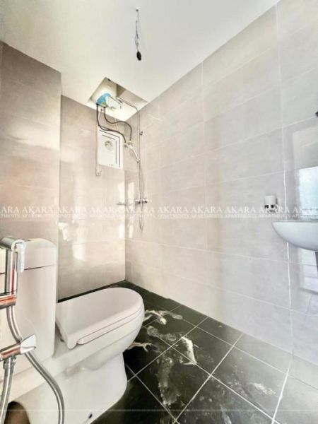 Bathroom - The Cornwall - Unfurnished Apartment for Sale - A50838