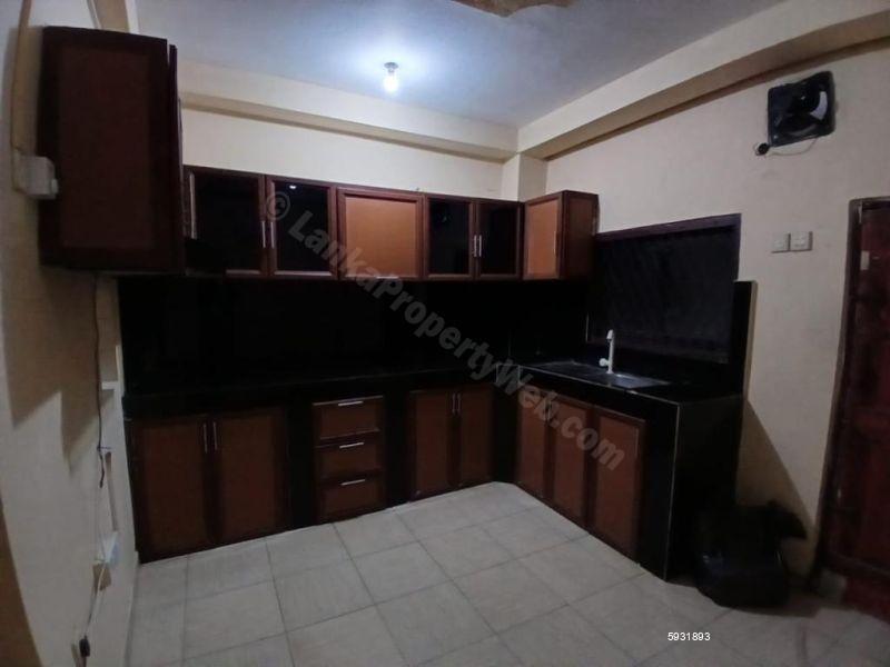 Kitchen - House for rent in Colombo 8