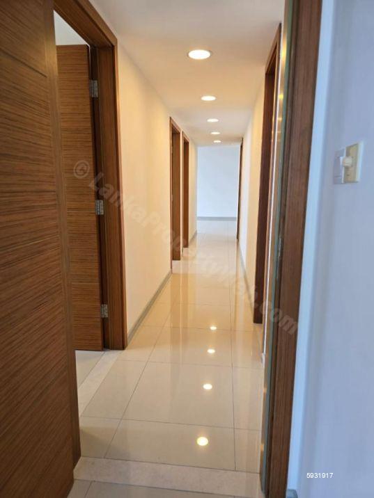 Bedroom - Apartment for sale in Colombo 5
