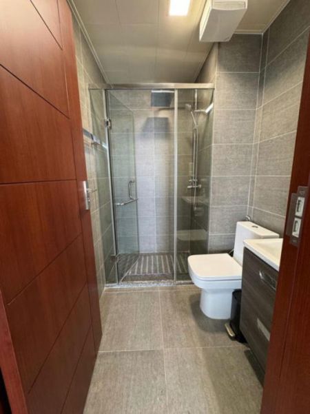 Bathroom - Astoria - 02 Bedroom Furnished Apartment for Sale in Colombo 03 (A4577)