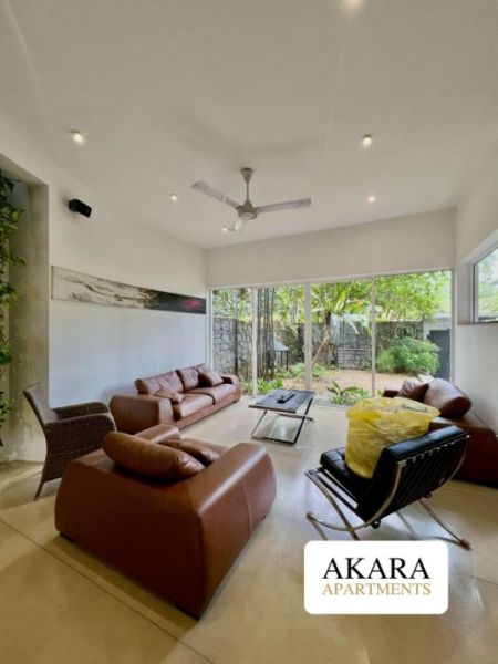 Living Room - 13 Perches - House for Sale - HL33877