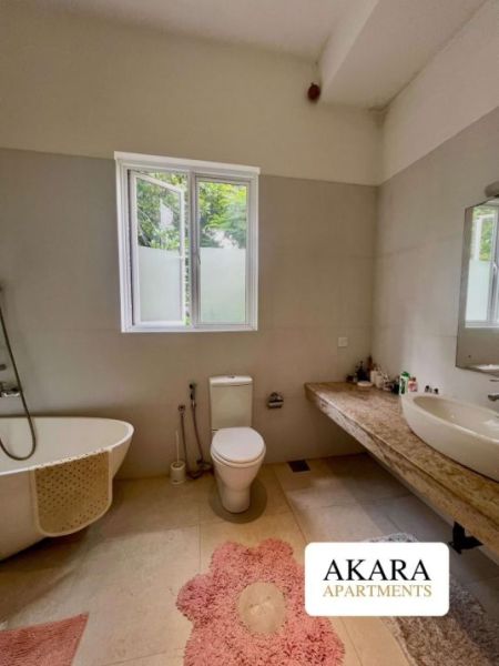 Bathroom - 13 Perches - House for Sale - HL33877