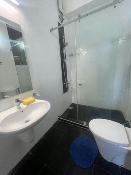 Bathroom - Cornish - 03 Bedroom Furnished Apartment for Sale in Colombo 03 (A4921)