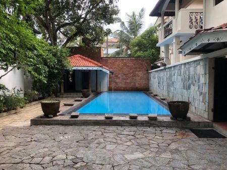 Exterior - House with Secret Garden for Rent – Battaramulla