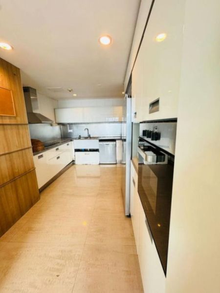 Kitchen - Monarch - 04 Bedroom Furnished Apartment for Sale in Colombo 03 (A4984)