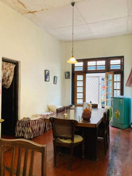Living Room - Commercial Friendly Property for Sale in Polgahawela
