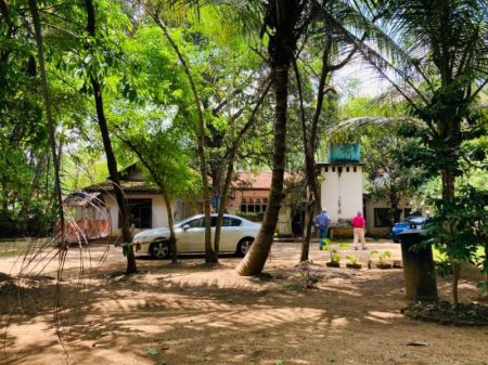 Exterior - Commercial Friendly Property for Sale in Polgahawela