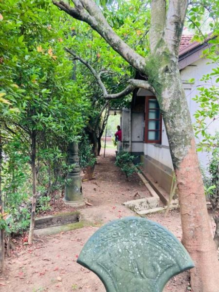 Exterior - Commercial Friendly Property for Sale in Polgahawela